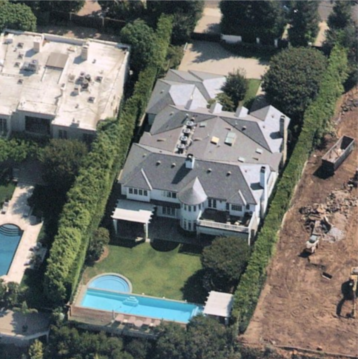 LeBron James braces for a loss on Brentwood mansion Los Angeles